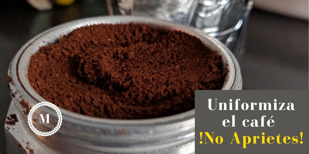 Cómo hacer café en cafetera Italiana - Paso 4